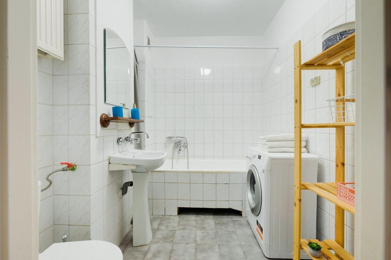 2 Bedroom Apartment In Green Location Warsaw Exterior photo